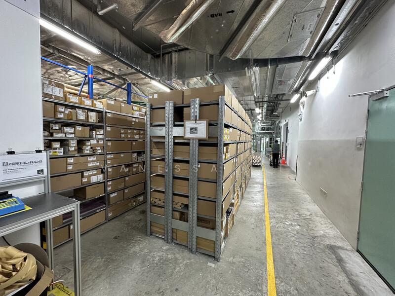 ⭐️2️⃣1️⃣ Full List of Standalone Detached BTS Warehouse B2 /Benoi Road / Benoi Sector / Benoi, One Call View All w Vanessa! B2 B1 Warehouse Open Yard, 40,000 sqft, Warehouse For Rent, by Vanessa Lai, 24625213 - CommercialGuru.com.sg