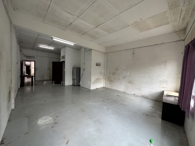Geylang main road between lorong 34 and 32, , Studio, 1,150 sqft, Shophouse For Rent, by Penjamin Goh, 24625695 - PropertyGuru.com.sg