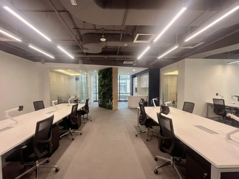Market Street Office - Solid Location, Near Raffles Place MRT!, ☎️Fitted Unit, Efficient and Exclusive!, 2,820 sqft, Office For Rent, by Jeremy Lim, 24625712 - CommercialGuru.com.sg