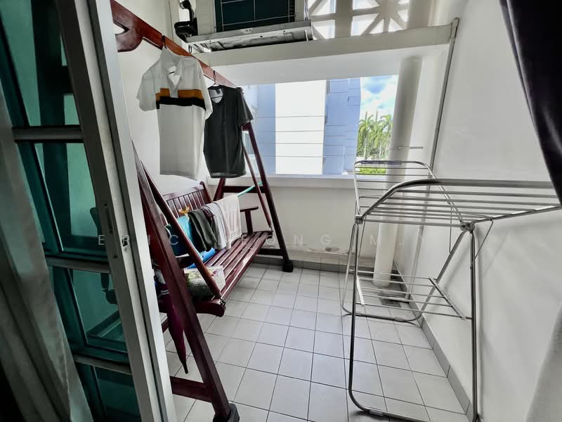 Villa De West, 385 Pasir Panjang Road, 3 Bedrooms, 1,378 sqft, Condominium For Rent, by Eric Leong M.Y., 24625757 - PropertyGuru.com.sg