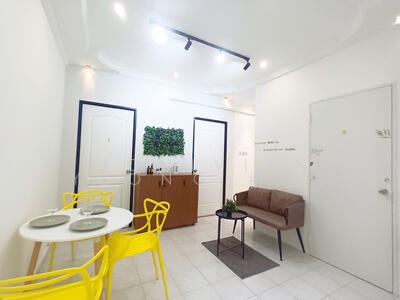 For Rent - The Riverside Piazza