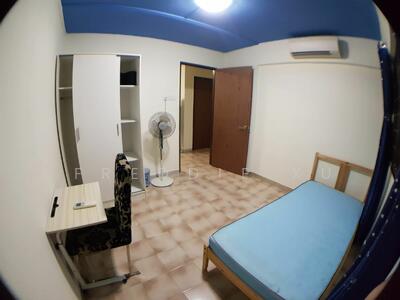 For Rent - 304 Jurong East Street 32