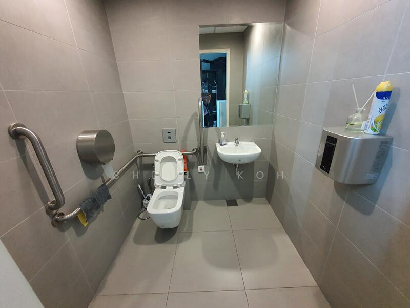 Oxley Tower, 138 Robinson Road, 1,152 sqft, Office For Sale, by Shelly Koh, 24627565 - CommercialGuru.com.sg