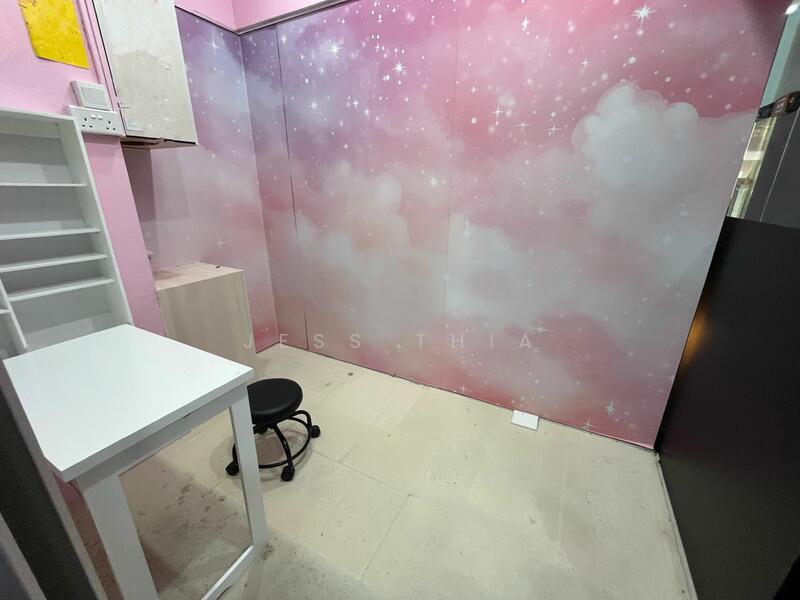 Orchard Towers, 400 Orchard Road, 60 sqft, Other Retail For Rent, by Jess Thia, 24628861 - Orchard Towers shop for rent - CommercialGuru.com.sg