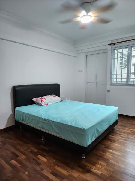215 Serangoon Avenue 4, 215 Serangoon Avenue 4, 3 Bedrooms, 1,000 sqft, HDB Flat For Rent, by SCM ., 24629174 - Master Room - PropertyGuru.com.sg