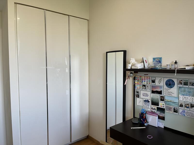 2nd Bedroom showing ceiling height wardrobe