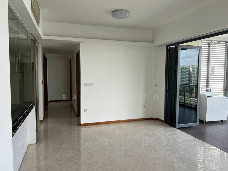 Watertown Condominium For Sale at S$ 2,500,000 | PropertyGuru Singapore