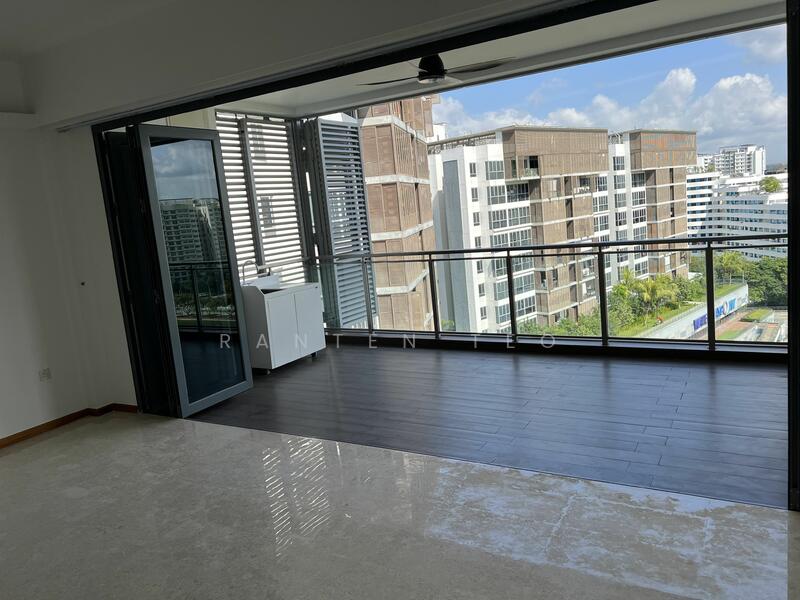 Watertown Condominium For Sale at S$ 2,500,000 | PropertyGuru Singapore
