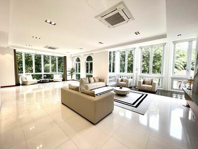 For Rent - Renovated Bungalow House with Pool For Rent!