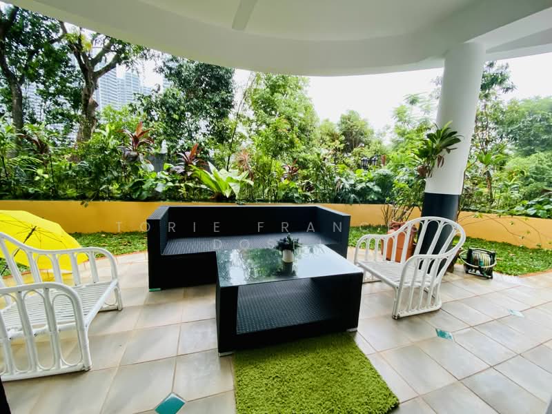 Holland/Bukit Timah Rare Apt Living in a Good Class Bungalow, Victoria Park, 2 Bedrooms, 1,500 sqft, Good Class Bungalow For Rent, by Torie Frances Doshi, 24632102 - PropertyGuru.com.sg