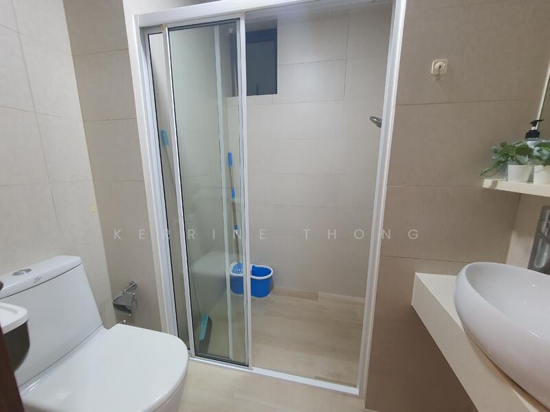 SHARED BATHROOM