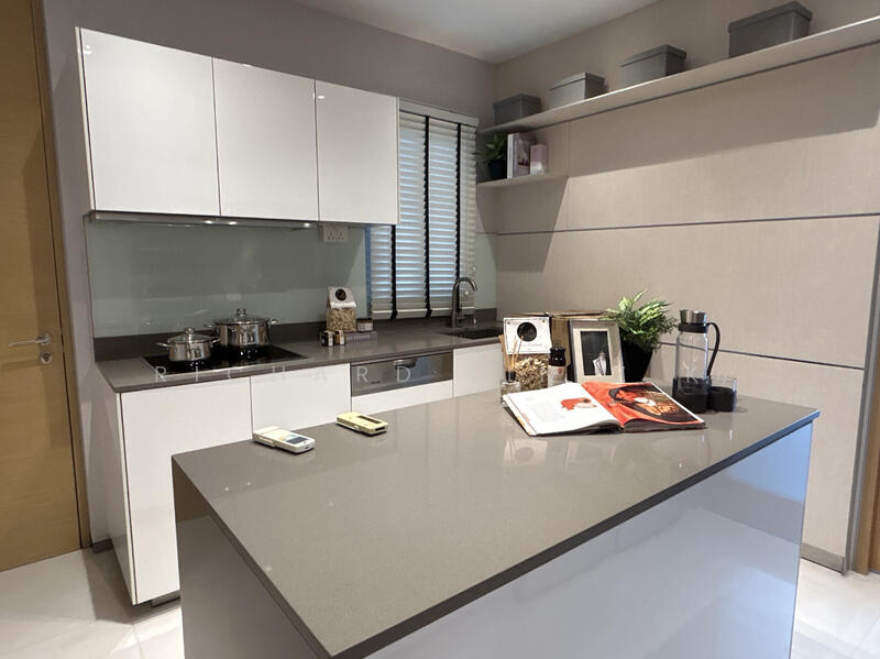 Cliveden at Grange, 100 Grange Road, Tanglin / Holland / Bukit Timah, 4 Bedrooms, 2,842 sqft, Condominium For Sale, by Richard Lin Z K, 24633276 - PropertyGuru.com.sg