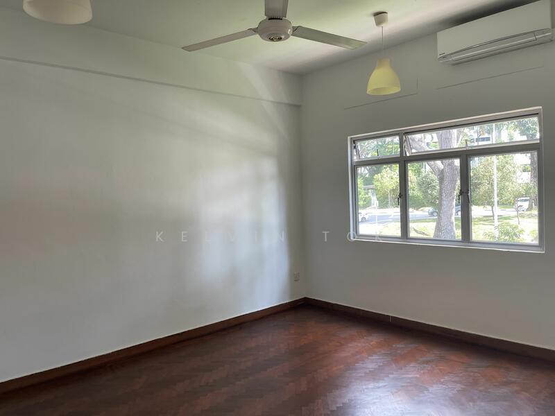 Rainbow Mansions, 122 128B, Grange Road, 3 Bedrooms, 1500 sqft, Walkup Apartment For Rent, by