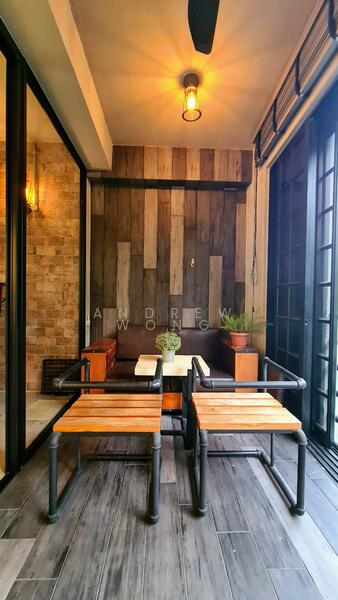 A cosy nook to get some fresh air