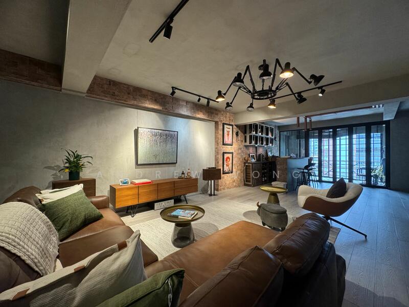 Large, regular-shaped living & dining room with a bar counter