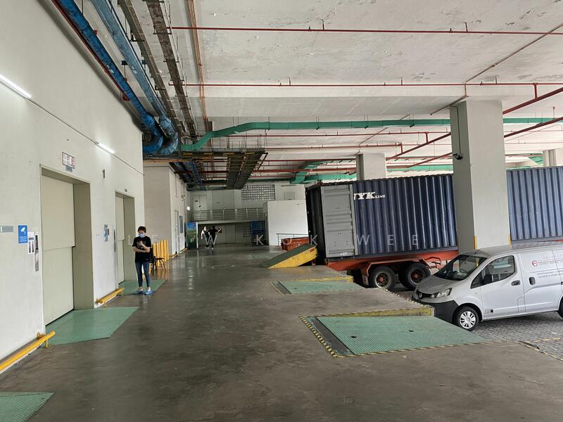 4.6m high industrial office with air condition foodcourt/ gym / tennis courts, Ang mo Kim, 5,000 sqft, Light Industrial (B1) For Rent, by Leow Kok Wee, 24634476 - CommercialGuru.com.sg
