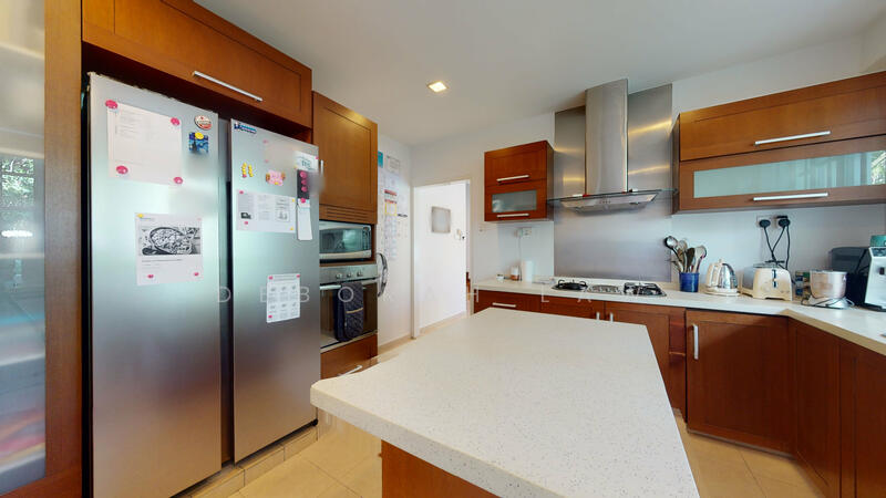 Elegant Bukit Timah Semi- D with pool 4 + helpers, Jalan Pandan, 4 Bedrooms, 3,300 sqft, Semi-Detached House For Rent, by Deborah Law, 24634579 - Kitchen with island and pool view - PropertyGuru.com.sg