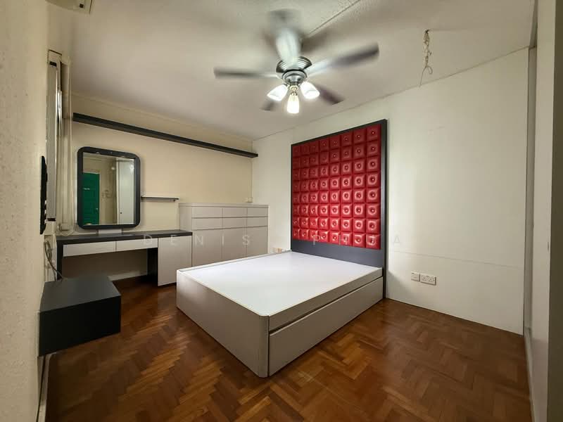 For Rent - 558 Jurong West Street 42