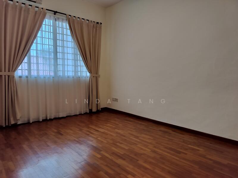 Master bedroom with small walk in wardrobe 