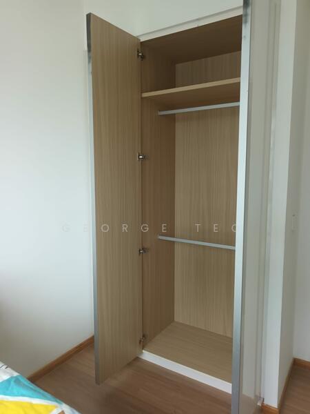The Minton, 10 Hougang Street 11, Hougang / Punggol / Sengkang, Room Rental, 100 sqft, Condominium For Rent, by George Teo, 24636382 - Clean wardrobe - PropertyGuru.com.sg
