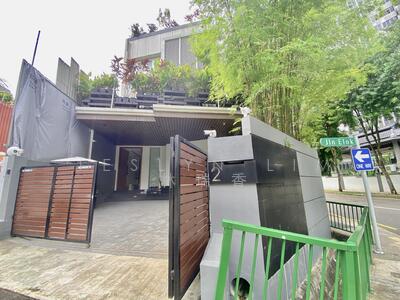 For Sale - Jalan Elok Freehold 3.5 Storey with Pool, Lift, Basement
