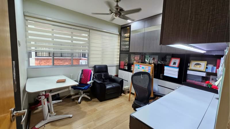 Pandan Valley, 5 Pandan Valley, Newton / Bt. Timah (D11, 21), Clementi Park / Upper Bukit Timah, 4 Bedrooms, 2,325 sqft, Condominium For Sale, by Stanley Lee, 24638532 - PropertyGuru.com.sg