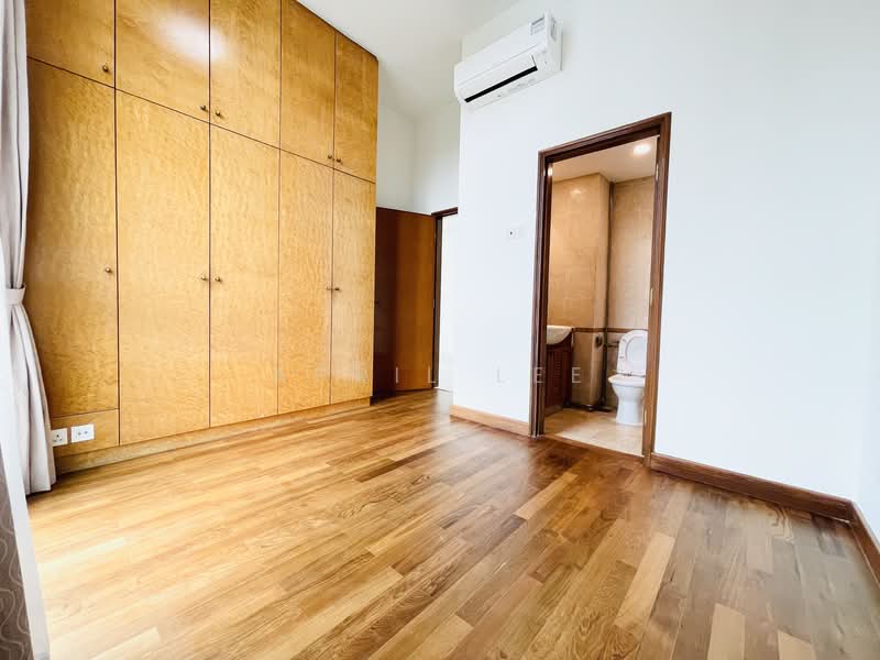 The Oxley, 9 Oxley Rise, 2 Bedrooms, 786 sqft, Apartment For Rent, by April Lee, 24638916 - Master Bedroom - PropertyGuru.com.sg