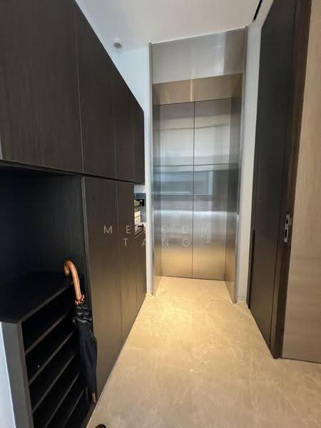 Pte Lift entrance