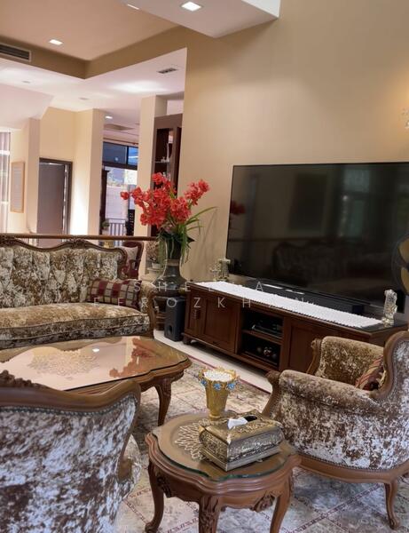 Resort-Style Freehold Bungalow @ Siglap, Siglap Avenue, 9 Bedrooms, 10,000 sqft, Bungalow House For Sale, by Sheela Ferozkhan, 24643034 - PropertyGuru.com.sg