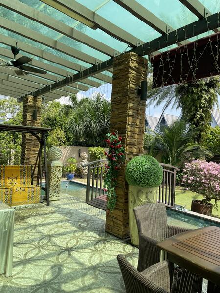 Resort-Style Freehold Bungalow @ Siglap, Siglap Avenue, 9 Bedrooms, 10,000 sqft, Bungalow House For Sale, by Sheela Ferozkhan, 24643034 - PropertyGuru.com.sg