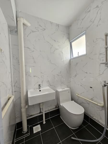 217 Bedok North Street 1, 217 Bedok North Street 1, 2 Bedrooms, 882 sqft, HDB Flat For Rent, by Esther Wang 王芝茵, 24643472 - PropertyGuru.com.sg