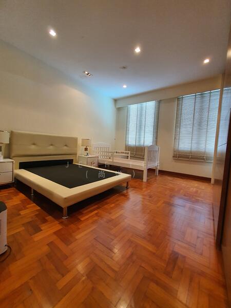 For Rent - The Chatelet