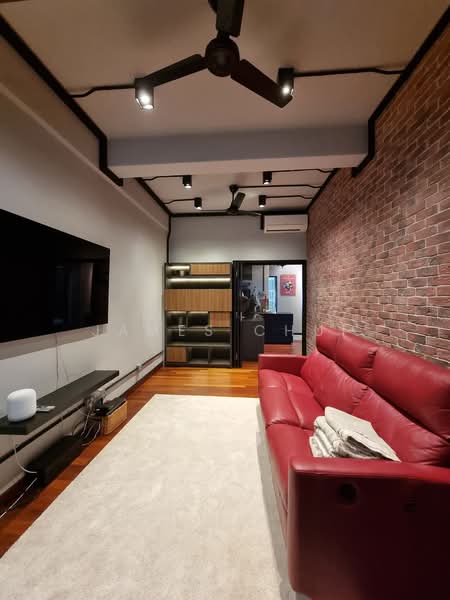 71 Seng Poh Road, 71 Seng Poh Road, 2 Bedrooms, 1,001 sqft, Walk-up Apartment For Sale, by James Chui, 24645966 - PropertyGuru.com.sg