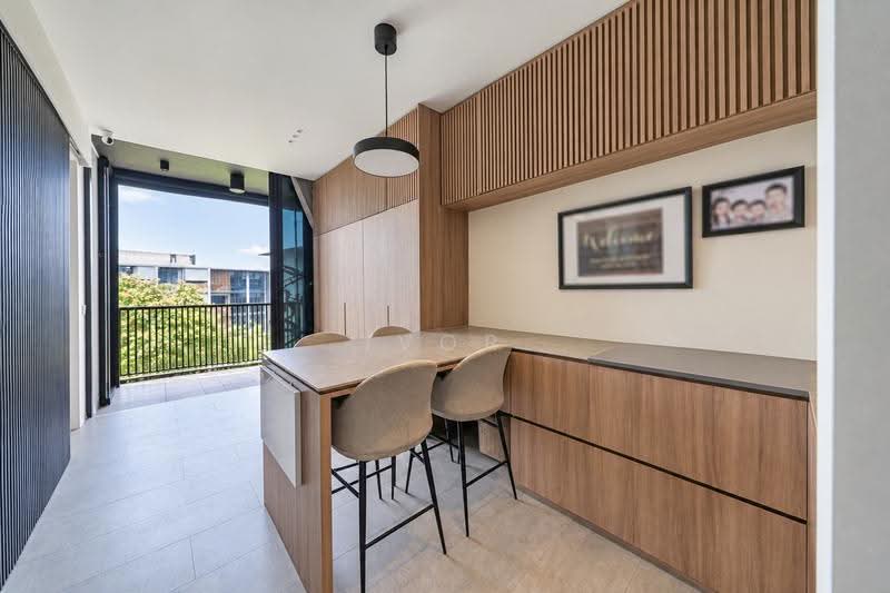 Parc Komo, 971 Upper Changi Road North, Changi Airport / Changi Village, 3 Bedrooms, 915 sqft, Condominium For Sale, by Ivor Tan, 24646288 - Dining Room - PropertyGuru.com.sg