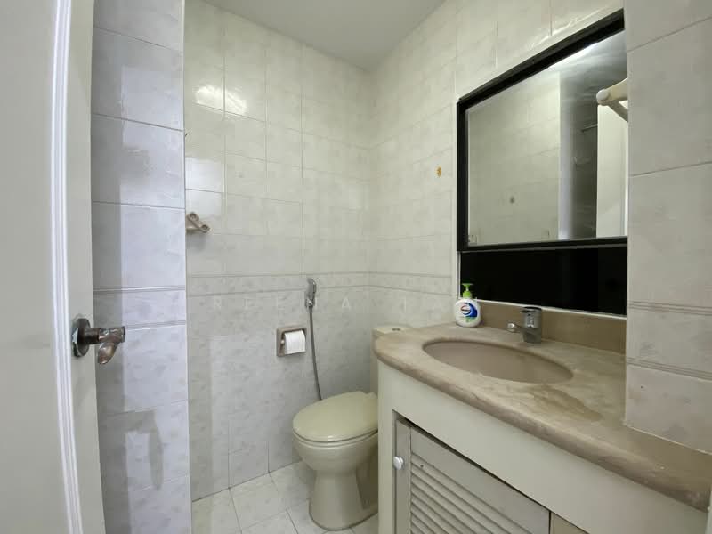 Emerald Park, 2 Indus Road, Room Rental, 240 sqft, Condominium For Rent, by Reena Tan, 24646921 - PropertyGuru.com.sg