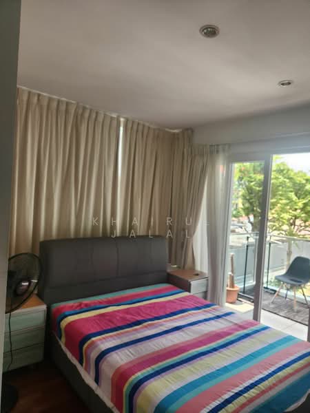 Blu Coral Condo, 127 Lorong L Telok Kurau, 2 Bedrooms, 700 sqft, Condominium For Rent, by Khairul Jalal, 24647536 - PropertyGuru.com.sg