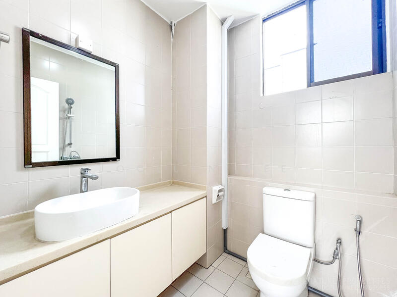 For Rent - Kum Hing Court