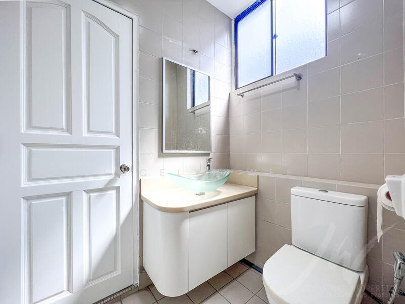 For Rent - Kum Hing Court