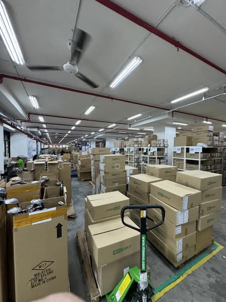 Fitted office / warehouse @ near kaki Bukit mrt non jtc property, Masiling rise, 7,212 sqft, Light Industrial (B1) For Rent, by Leow Kok Wee, 24648113 - CommercialGuru.com.sg