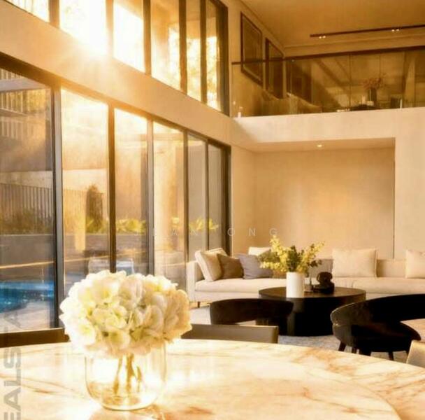For Sale - I ❤️ SUNSET. ❤️BRAND NEW AT SEMID PRICE!! ❤️ HILLTOP VIEW. BASEMENT PARKING ☎️JEAN 93571119