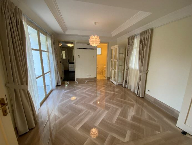 Renovated 3 Storey Bungalow at Holland Grove View Walk to Dover MRT, Holland Grove View, 4 Bedrooms, 6,544 sqft, Bungalow House For Rent, by Ray Lim, 24649329 - PropertyGuru.com.sg