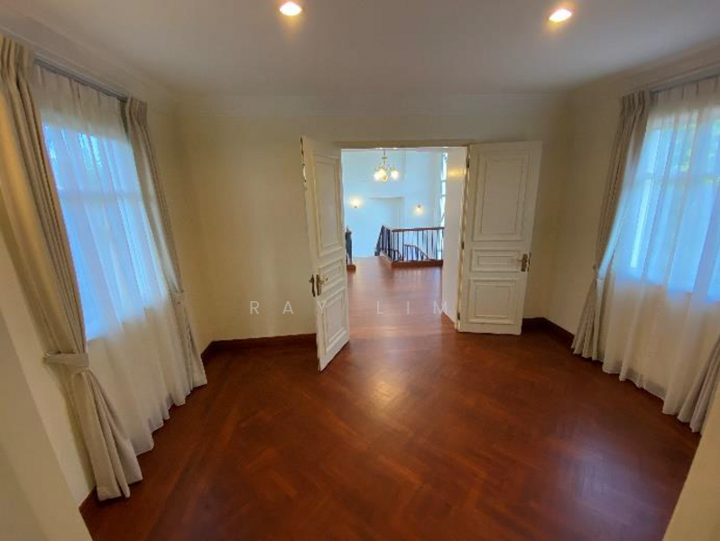 Renovated 3 Storey Bungalow at Holland Grove View Walk to Dover MRT, Holland Grove View, 4 Bedrooms, 6,544 sqft, Bungalow House For Rent, by Ray Lim, 24649329 - PropertyGuru.com.sg