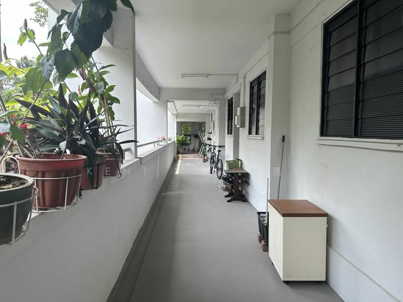 For Rent - 305 Clementi Avenue 4