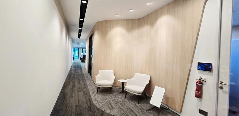 Marina One, 7 Straits View, East Tower, Boat Quay / Raffles Place / Marina, 3,391 sqft, Office For Rent, by Janet Tsc ( 张曉菁 ), 24650675 - Corridor - CommercialGuru.com.sg