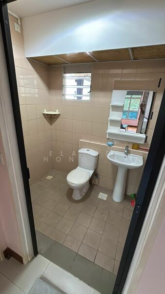 For Rent - 886B Woodlands Drive 50