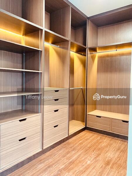 For Rent - MODERN 2.5 STY TERR NEXT TO THOMSON PLAZA!!