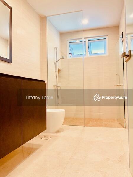 For Rent - MODERN 2.5 STY TERR NEXT TO THOMSON PLAZA!!