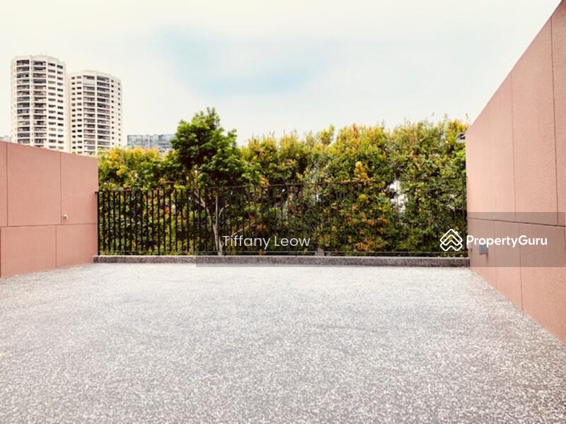 For Rent - MODERN 2.5 STY TERR NEXT TO THOMSON PLAZA!!