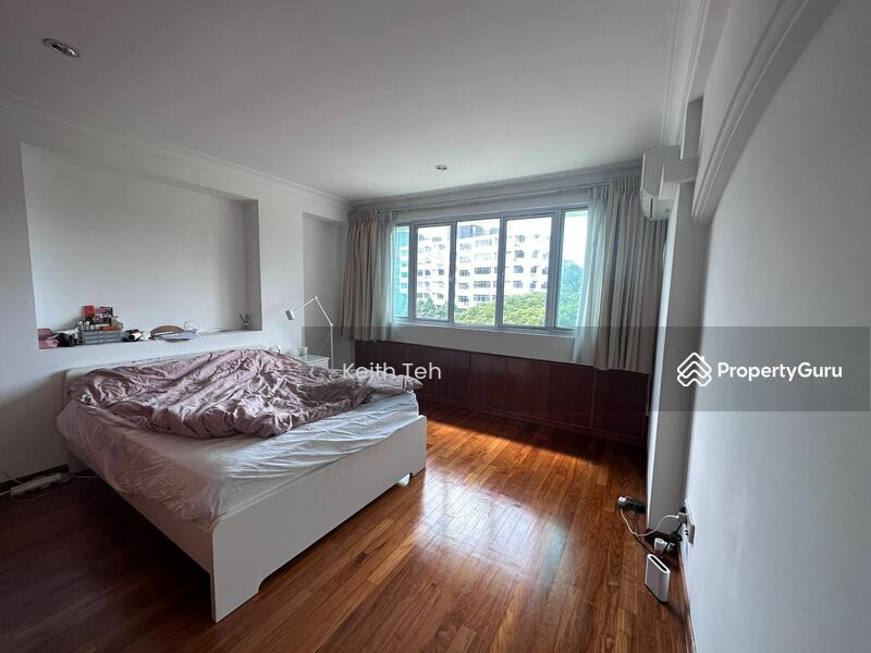 For Rent - Good Size Apartment@ Queensway
