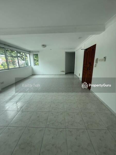 For Rent - Good Size Apartment@ Queensway